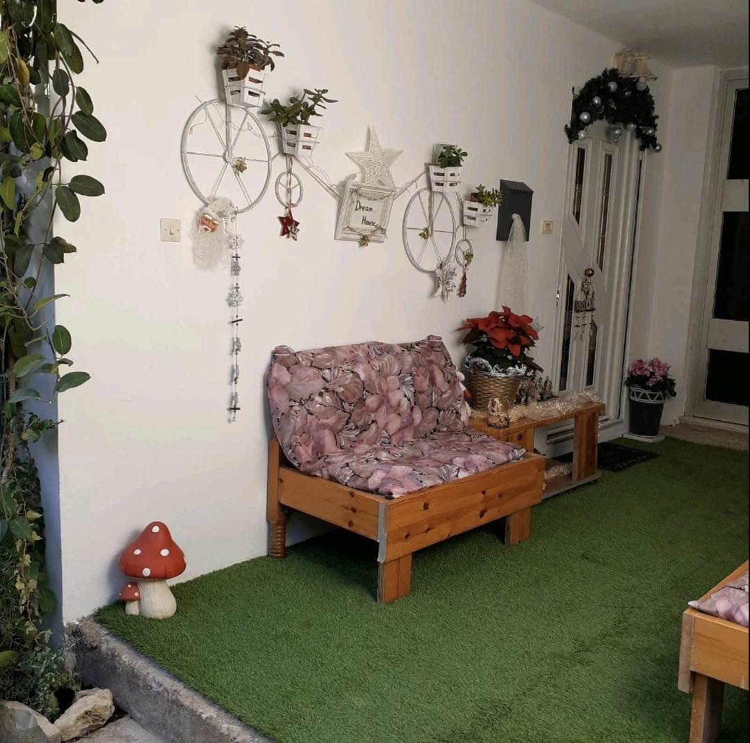 Dreamhouse Apartment นาฟปาคตอส ภายนอก รูปภาพ